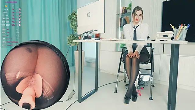 milahouston online show from November 2025 07:19:01 AM