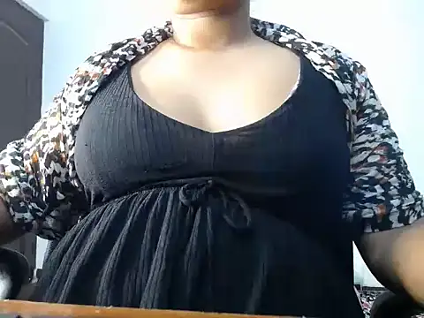 Snapshot of mary_jones6 chatting on September 2025 03:06:01 PM mary jones6 online show from September 2025 03:06:01 PM