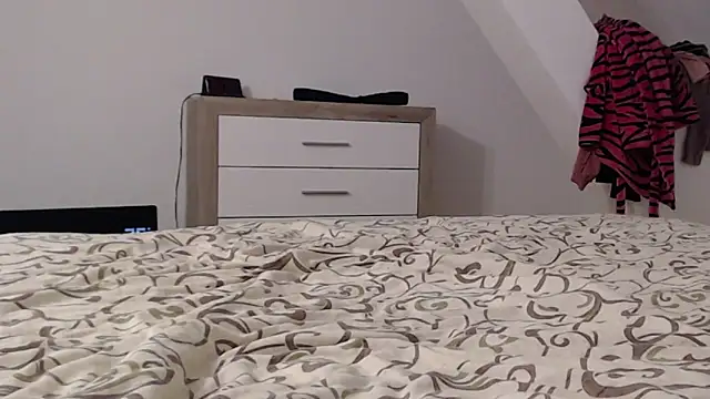 LillyDream2 online show from October 2025 05:24:01 PM