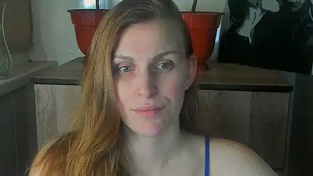 JuliaMuuun online show from May 2026 07:23:02 PM