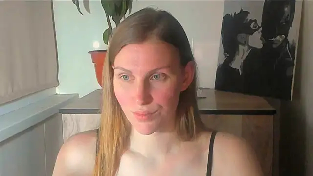 JuliaMuuun online show from April 2026 10:22:01 PM