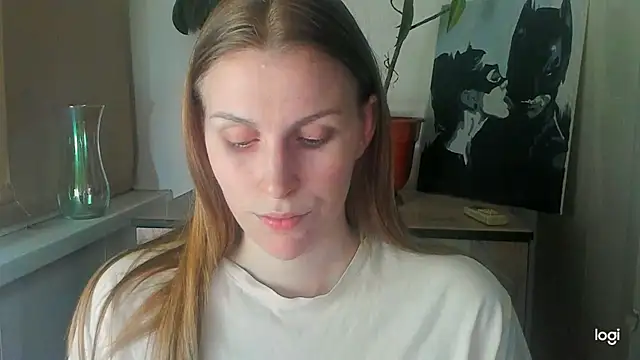 JuliaMuuun online show from May 2026 06:40:01 PM