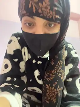 Snapshot of Sandhya_77 chatting on February 2026 06:40:02 AM Sandhya 77 online show from February 2026 06:40:02 AM