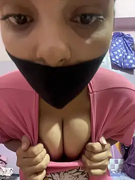 Snapshot of Sandhya_77 chatting on July 2026 04:31:01 AM Sandhya 77 online show from July 2026 04:31:01 AM