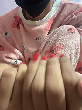 Snapshot of Sandhya_77 chatting on November 2025 05:50:01 AM Sandhya 77 online show from November 2025 05:50:01 AM