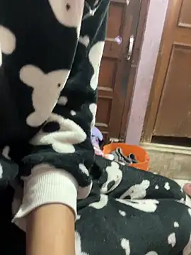 Snapshot of Sandhya_77 chatting on February 2026 06:30:02 AM Sandhya 77 online show from February 2026 06:30:02 AM