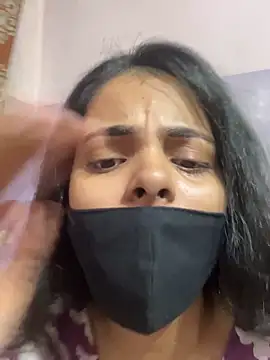 Snapshot of Sandhya_77 chatting on June 2026 03:25:02 AM Sandhya 77 online show from June 2026 03:25:02 AM
