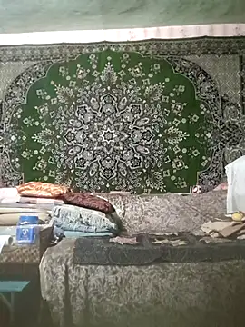 CrystalLime6411 online show from November 2025 07:40:01 PM