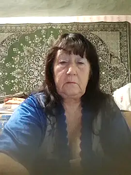 CrystalLime6411 online show from November 2025 04:07:01 PM