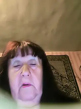 CrystalLime6411 online show from April 2026 05:25:01 PM