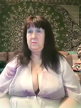 CrystalLime6411 online show from April 2026 02:33:01 PM