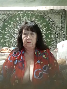 CrystalLime6411 online show from November 2025 09:18:02 PM