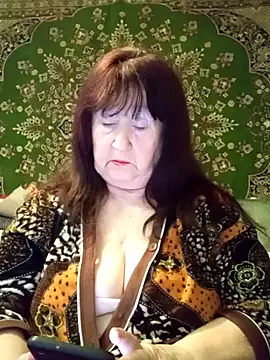 CrystalLime6411 online show from February 2026 10:19:01 PM