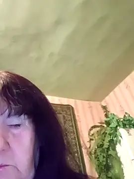 CrystalLime6411 online show from March 2026 08:01:02 PM