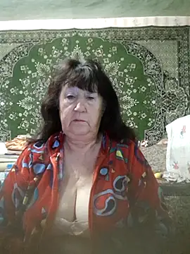 CrystalLime6411 online show from November 2025 05:01:01 AM