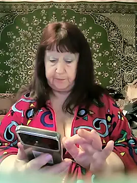 CrystalLime6411 online show from April 2026 06:37:01 AM