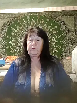 CrystalLime6411 online show from November 2025 06:14:01 PM