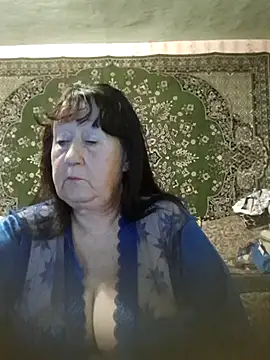 CrystalLime6411 online show from November 2025 05:46:01 PM