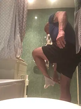 Andremann69 online show from April 2026 07:28:02 PM