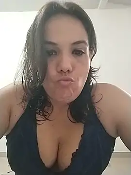 Bellapotencia1985 online show from October 2025 09:41:02 AM