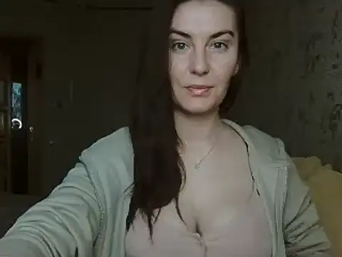 KatalinaQE online show from November 2025 06:17:02 AM