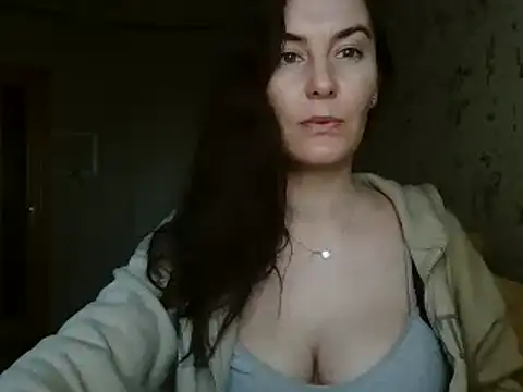 KatalinaQE online show from October 2025 06:01:01 AM