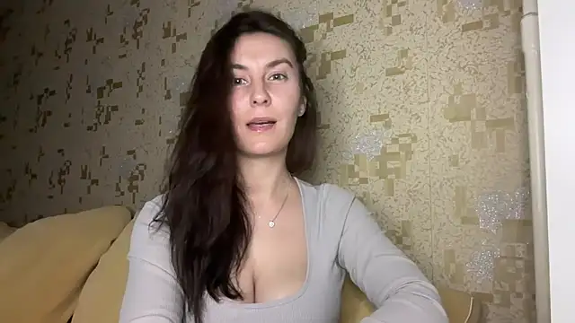 KatalinaQE online show from February 2026 07:36:01 PM