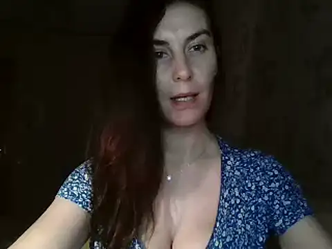 KatalinaQE online show from November 2025 05:39:02 PM