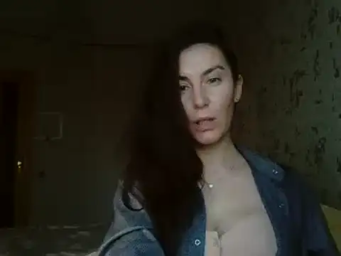 KatalinaQE online show from November 2025 10:30:02 AM