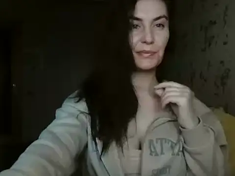 KatalinaQE online show from November 2025 05:21:01 AM