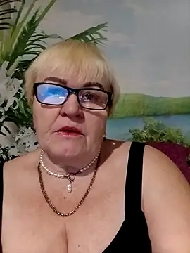 VioletSweet5566 online show from January 2026 07:03:01 AM