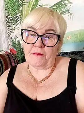 VioletSweet5566 online show from April 2026 07:15:01 AM