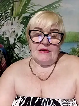 VioletSweet5566 online show from April 2026 06:10:01 PM