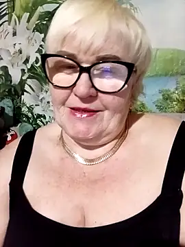 VioletSweet5566 online show from May 2026 07:31:01 PM