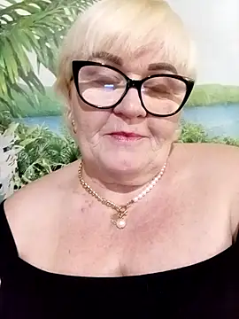 VioletSweet5566 online show from May 2026 01:33:01 PM