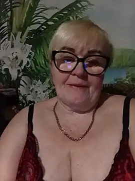 VioletSweet5566 online show from March 2026 07:30:01 PM