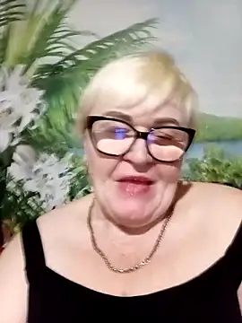 VioletSweet5566 online show from April 2026 07:04:02 PM