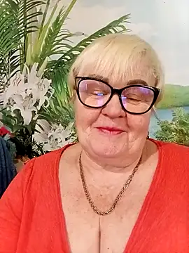 VioletSweet5566 online show from February 2026 10:17:02 AM