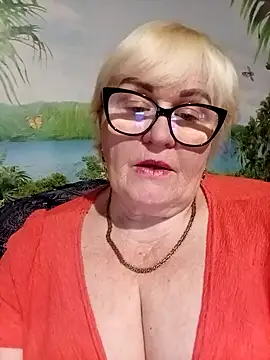 VioletSweet5566 online show from April 2026 06:58:01 PM