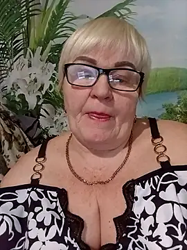 VioletSweet5566 online show from February 2026 02:17:02 PM