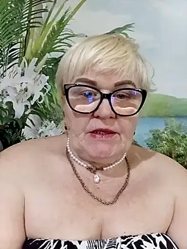 VioletSweet5566 online show from April 2026 10:23:01 AM