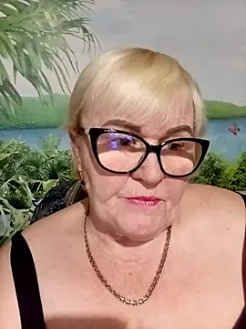 VioletSweet5566 online show from April 2026 04:44:02 PM