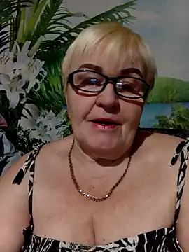 VioletSweet5566 online show from December 2025 04:55:01 PM