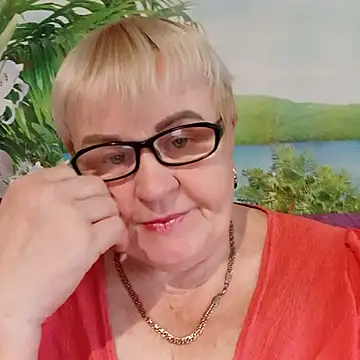 VioletSweet5566 online show from October 2025 12:48:02 PM