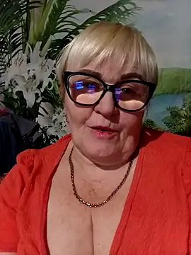 VioletSweet5566 online show from February 2026 08:42:01 PM