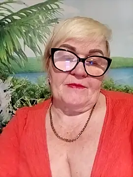 VioletSweet5566 online show from April 2026 04:27:02 PM