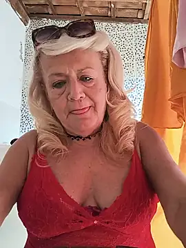 Belladama61 online show from June 2026 10:42:02 AM