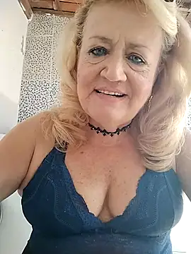 Snapshot of Belladama61 chatting on October 2025 11:33:01 AM Belladama61 online show from October 2025 11:33:01 AM