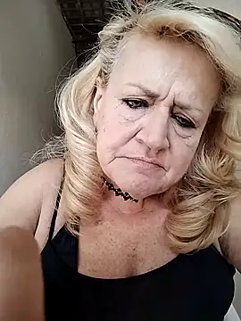 Snapshot of Belladama61 chatting on September 2025 10:42:01 AM Belladama61 online show from September 2025 10:42:01 AM
