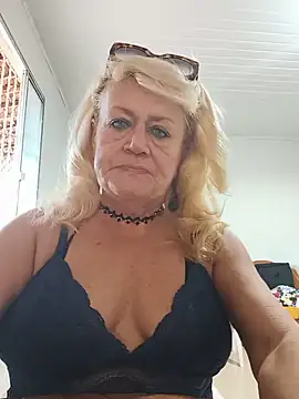 Belladama61 online show from May 2026 10:09:02 AM